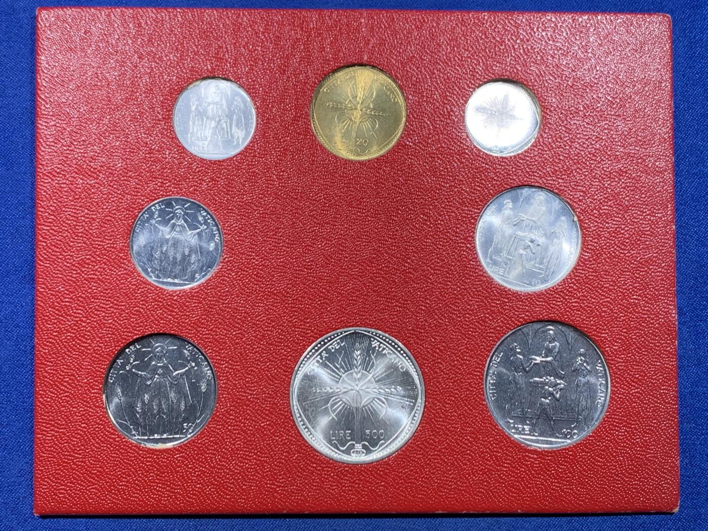 《竞宝斋》第449场 周日，周一，周二  3场连拍 （全场包邮，欢迎送拍） 梵蒂冈1968年8枚套币 带1枚500里拉银币