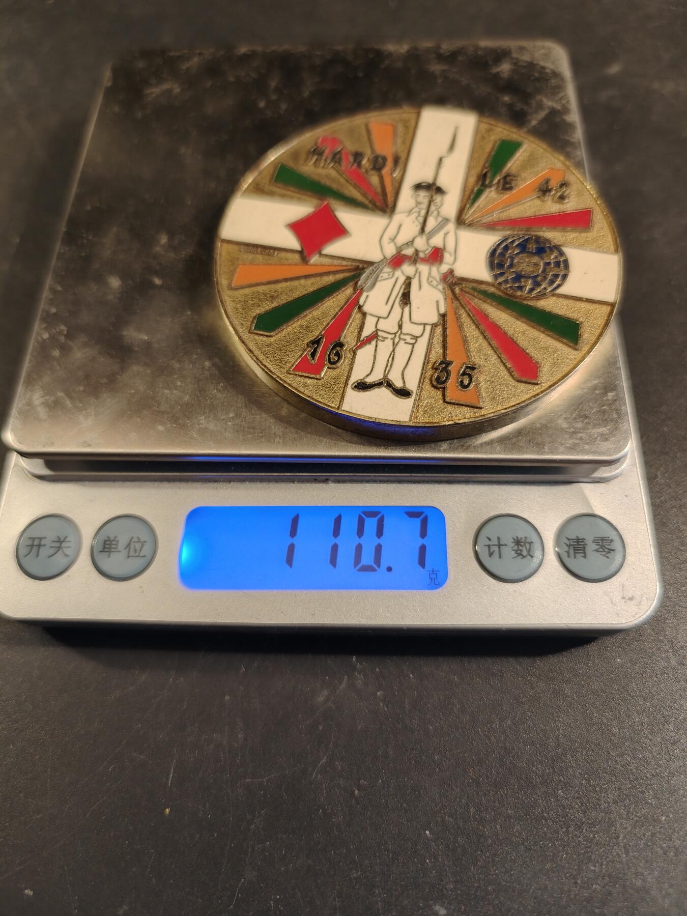 老王徽章第171期 法国第42步兵团纪念章    直径68mm    重量110.7g