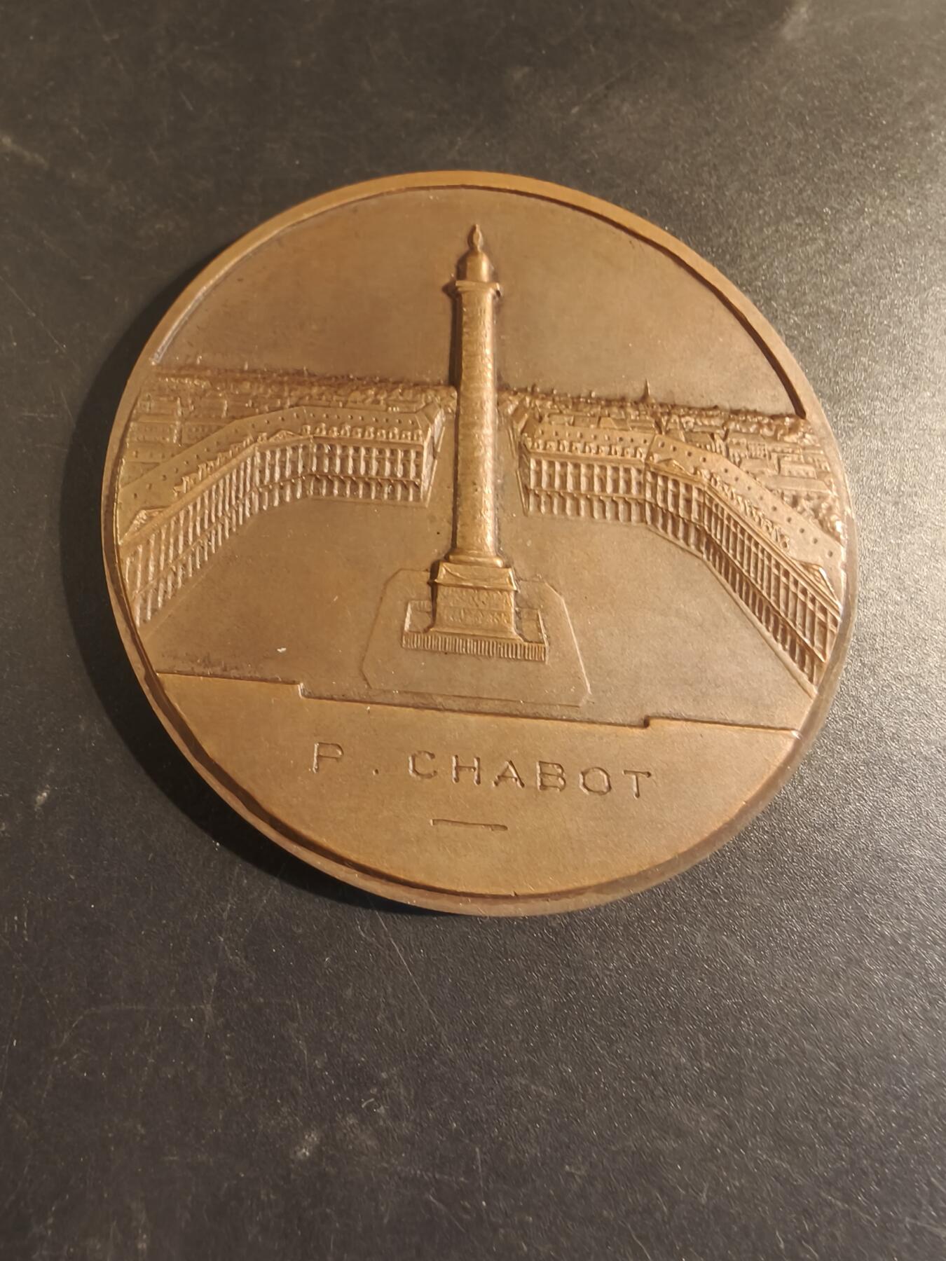 老王徽章第171期 法国联盟保险公司成立125周年大铜章    直径68mm    重量154.1g