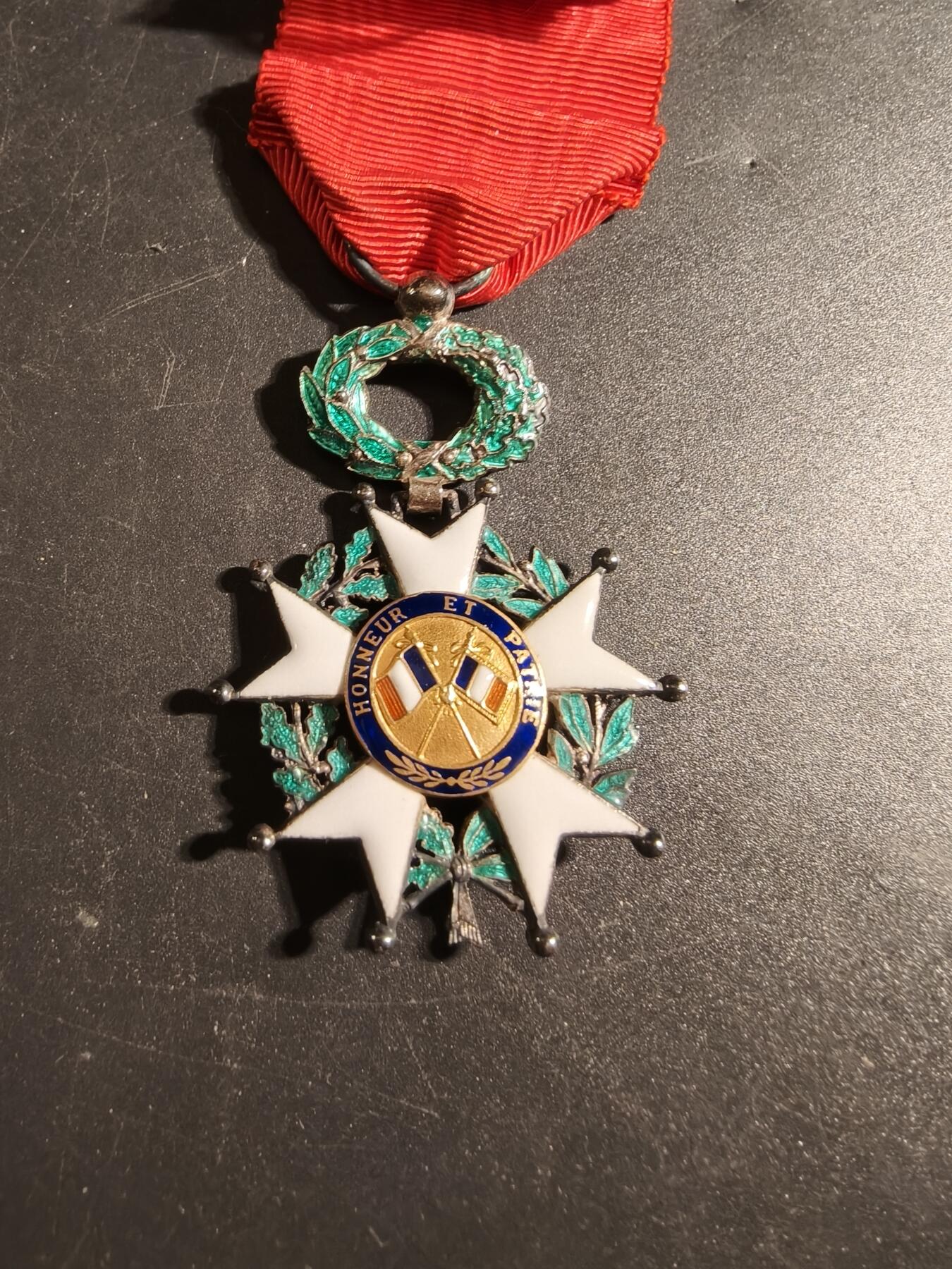 老王徽章第171期 法国骑士级荣誉军团勋章    原盒    银质珐琅    三共时期