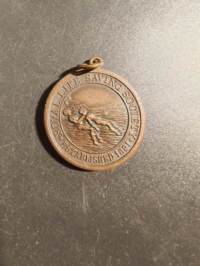 老王徽章第171期 - 英国拯救生命协会奖章    1926年实发