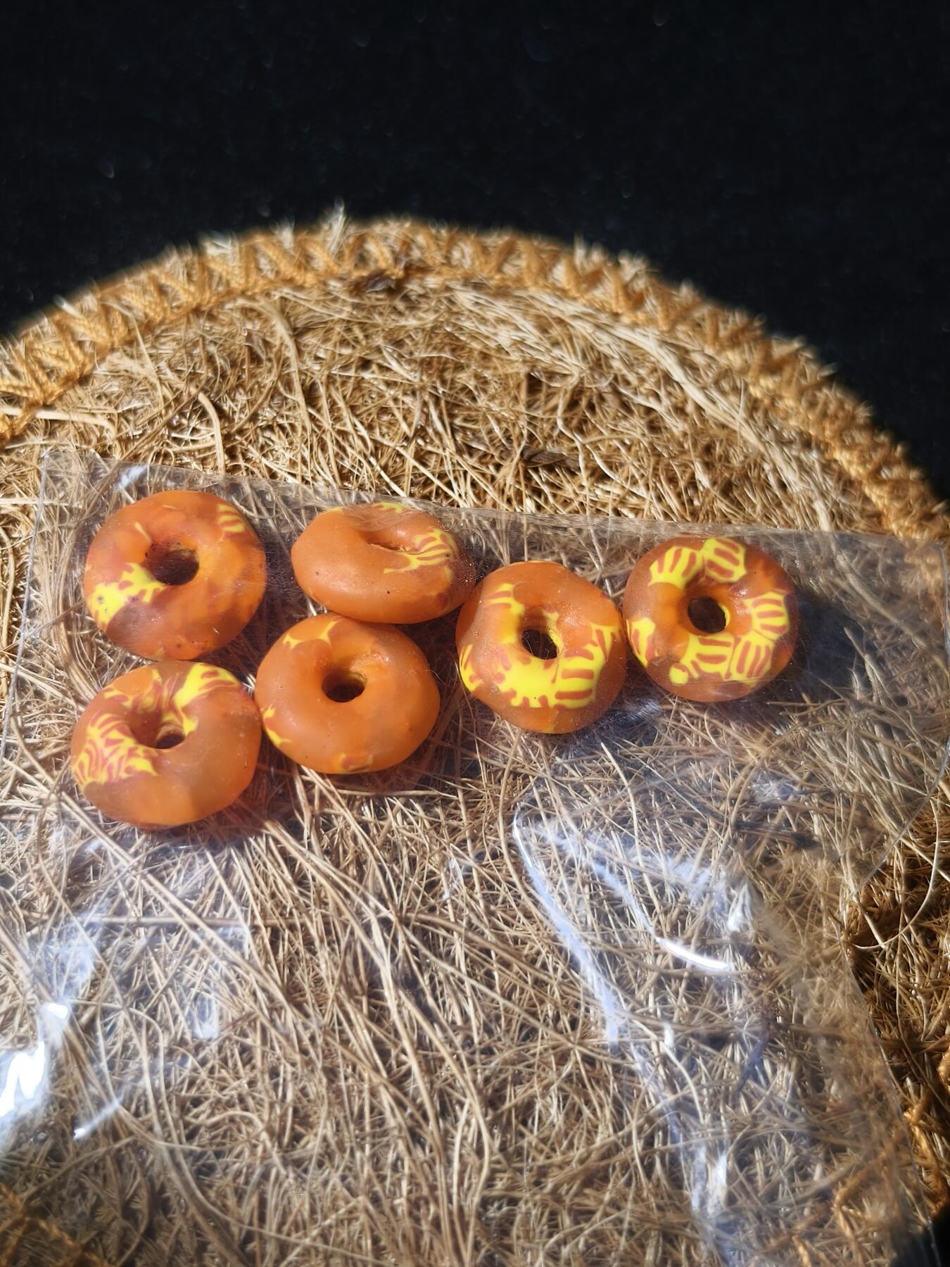 97期回流戒指饰品杂件纪念章丝路钱币专场 中亚回流珠子