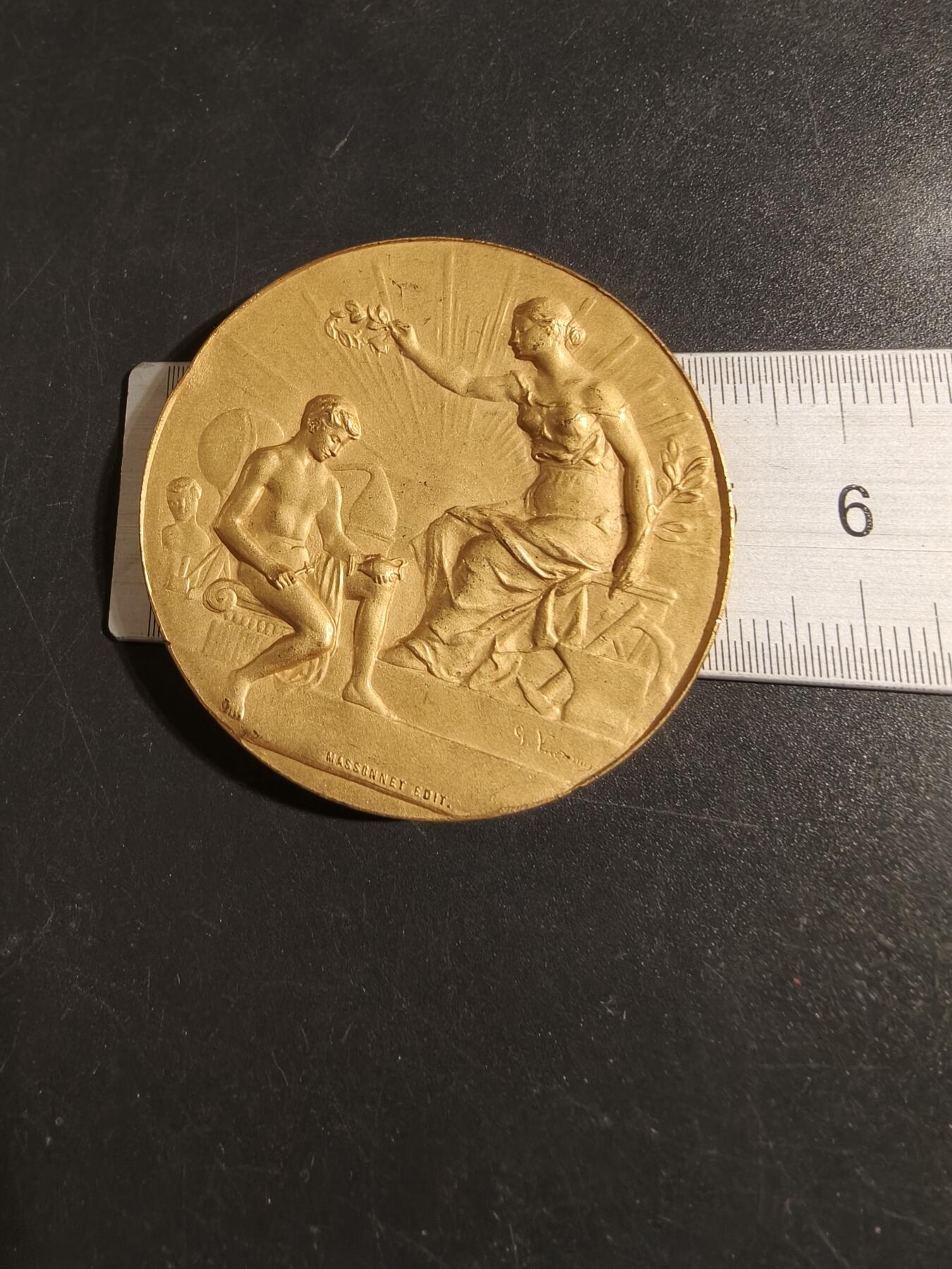 老王徽章第171期 比利时弗勒吕斯1903年国际博览会镀金大铜章    带盒子     Cuivre铜标     直径50mm      重量55.7g