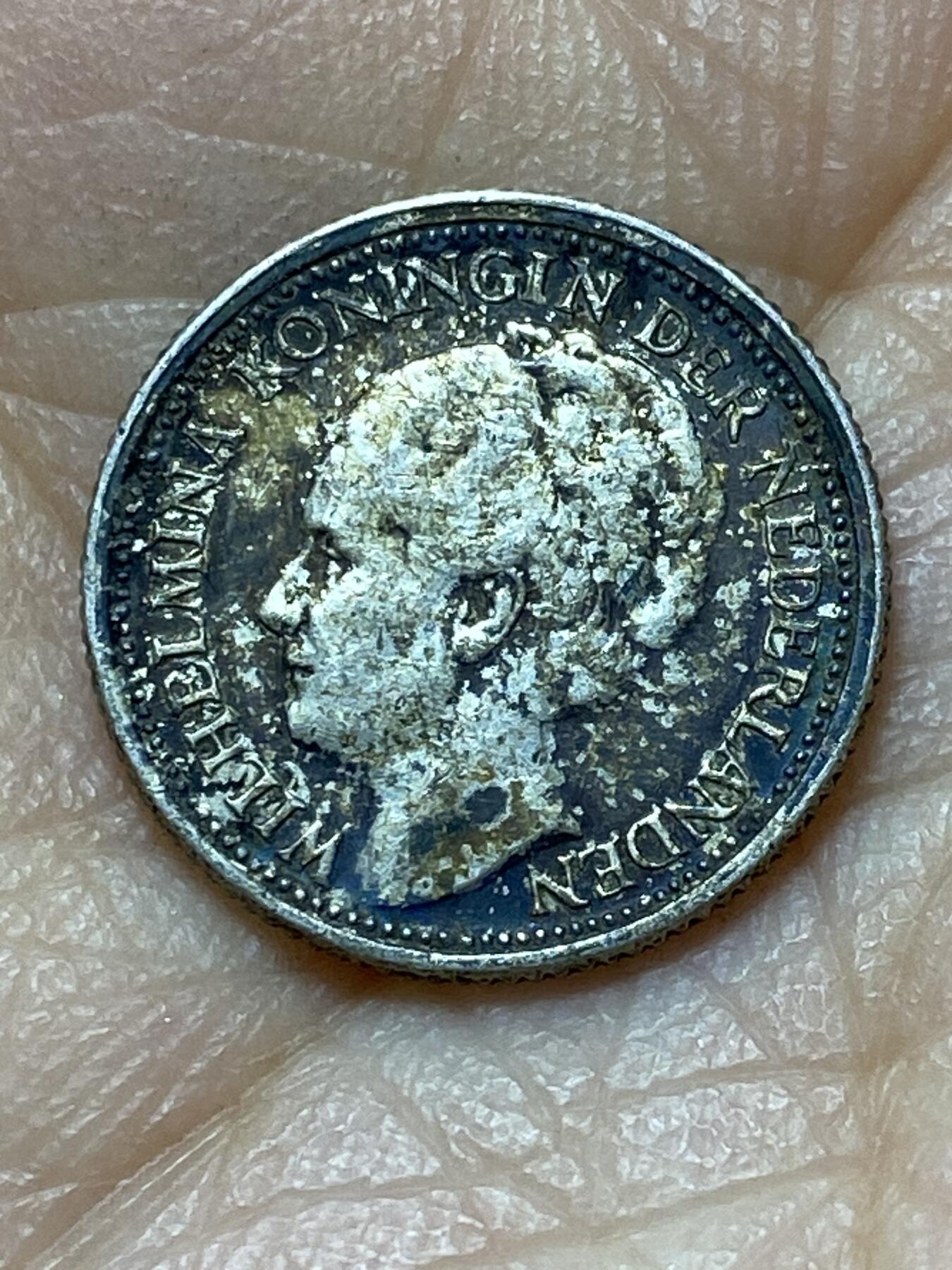 2025年第一百四十四场(总第一百七十场）品种丰富英国一线回流散币年末特拍场第一场(免佣金) 荷兰🇳🇱1941年10分银币(威廉明娜女王中年后期，Grapes–葡萄标，640银)