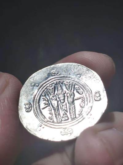 ms！超级光度阿拉伯萨珊塔帕利斯坦半德拉克马银币，非常晃眼的光亮，仿造库斯老二世形制，伊斯兰早期造币