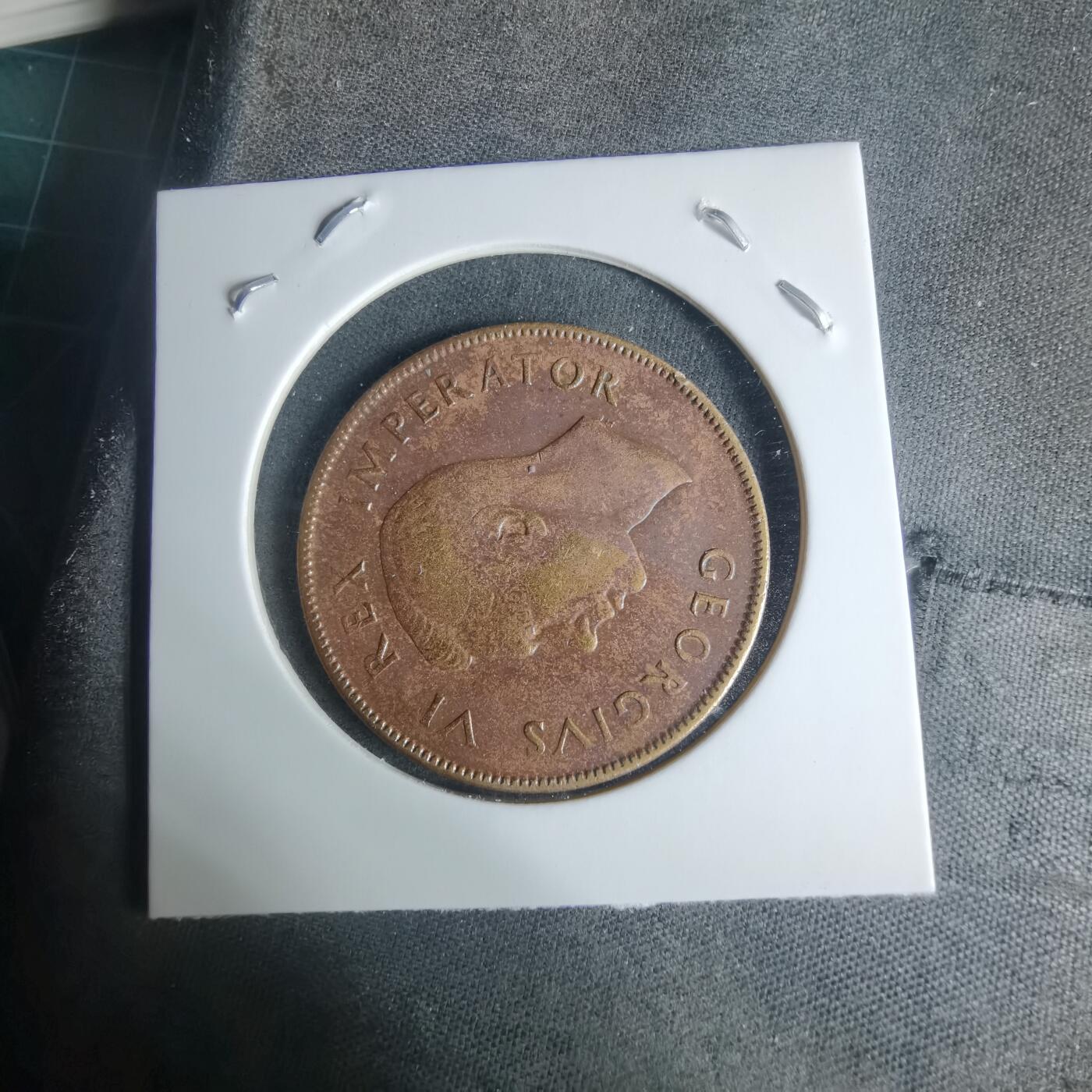 沼泽如烟--第940场 英属南非1942年1便士