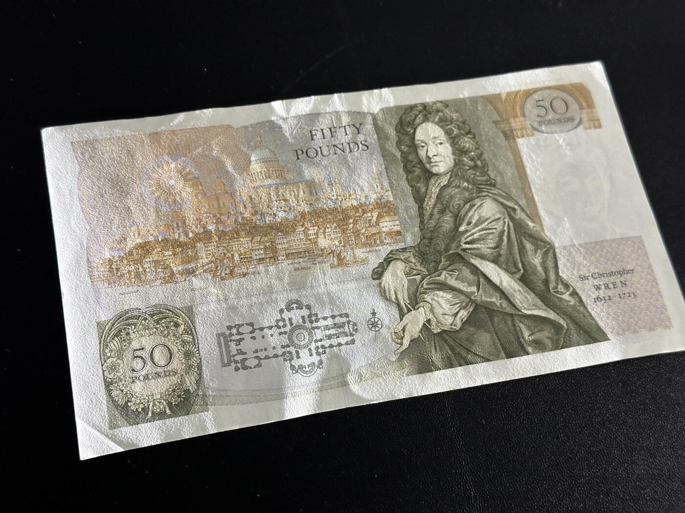 《外钞收藏家》第五百九十六期（精品大拍场）（本平台长期征集拍品、欢迎藏友们联系合作）