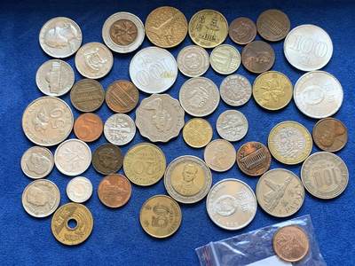 《竞宝斋》第449场 周日，周一，周二  3场连拍 （全场包邮，欢迎送拍） - 外国硬币一组 细节见图 总重约165克