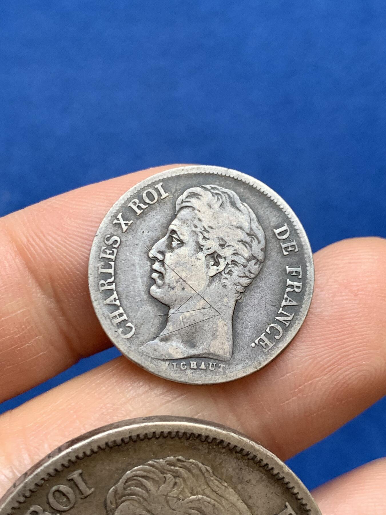 《竞宝斋》第449场 周日，周一，周二  3场连拍 （全场包邮，欢迎送拍） 两枚一组 法国1830年巴黎造币厂查理十世5法郎/1法郎银币，查理十世在位最后一年，稀少。