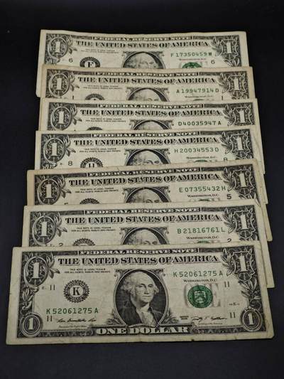 【淘币小摊】限时拍第八百三十五拍  散币批量币场  满百包邮可预留两周  周一统一发货  - 一美元纸币7张【有折】