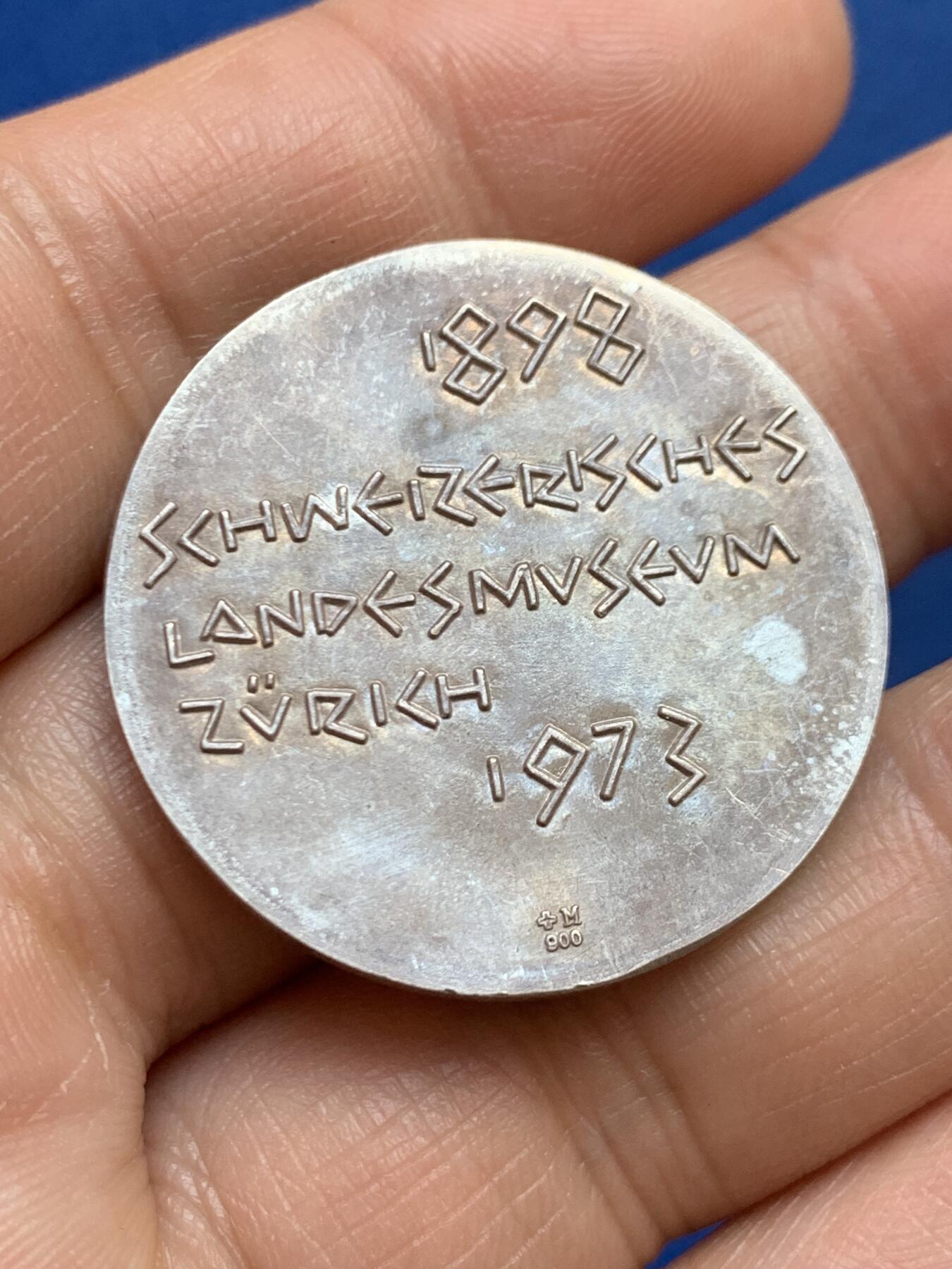 《竞宝斋》第449场 周日，周一，周二  3场连拍 （全场包邮，欢迎送拍） 瑞士1973年国家博物馆建馆75周年银质纪念章 18克 33mm 900银