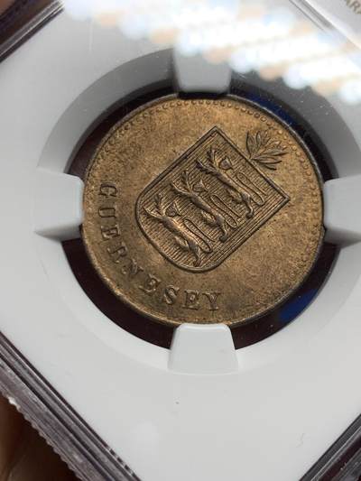 《竞宝斋》第449场 周日，周一，周二  3场连拍 （全场包邮，欢迎送拍） NGC MS64RB 根西岛1920H四道布铜币 优秀的状态