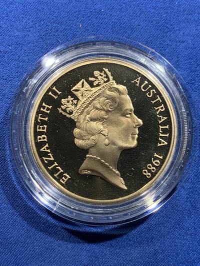 《竞宝斋》第449场 周日，周一，周二  3场连拍 （全场包邮，欢迎送拍） 澳大利亚1988年5元精制纪念币 建筑成就新的议会大楼 盒证全