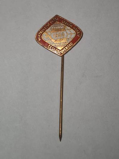 韵星假日拍卖第三十三期 -- Rimey Holidays Auction 33 - 捷克斯洛伐克1959体能竞赛证章插针