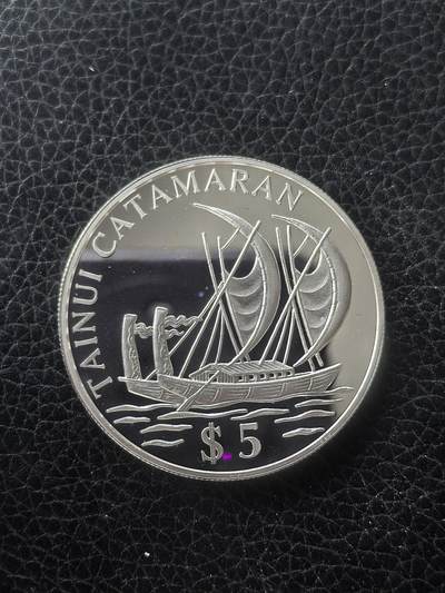 道一币馆币章第一百六十一场 - 库克岛1996年传统塔纽伊双体船5元精制银币  31.47g 925s 