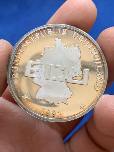 《竞宝斋》第449场 周日，周一，周二  3场连拍 （全场包邮，欢迎送拍） 德意志联邦共和国 1993年 骑牛女神 欧元 银币 999银 40mm 9.9克 极美五彩