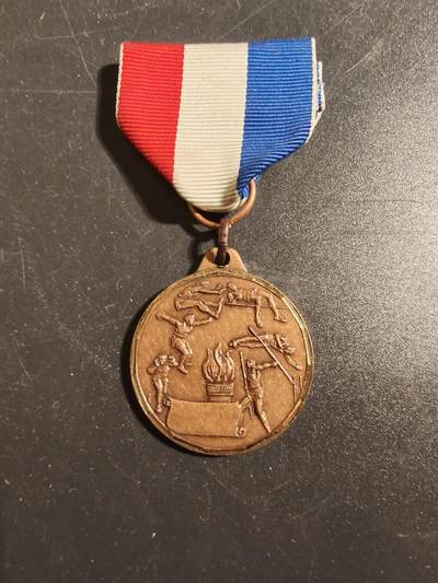 老王徽章第171期 - 美国陆军军事体育竞赛奖章