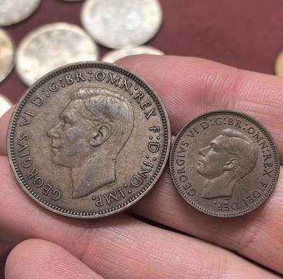 南宋泉阁俄币 外币 国币 专场第二十期 【送拍无额外佣金】 - 英国 1944/1952年 乔治六世1便士/1法新铜币一对好品 字口不错