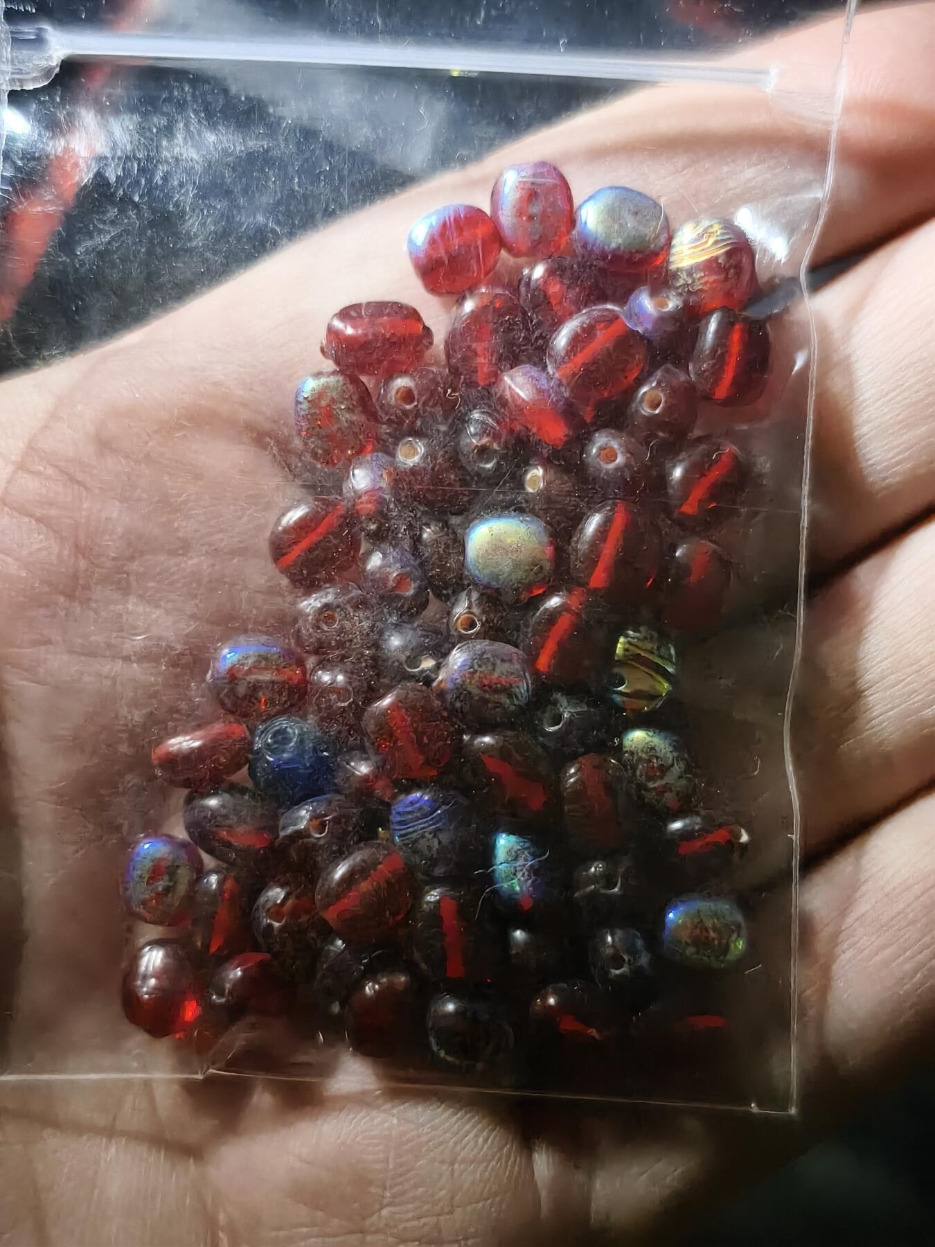 97期回流戒指饰品杂件纪念章丝路钱币专场 中亚回流珠子