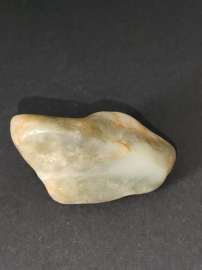 猩哥外币小铺➨【第212场】 - 和田玉原石52克