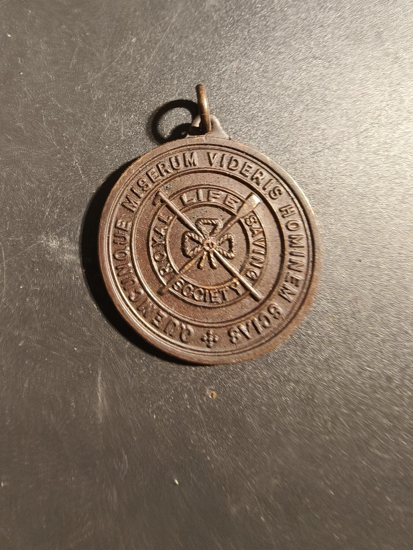 老王徽章第171期 英国拯救生命协会奖章     1947年实发