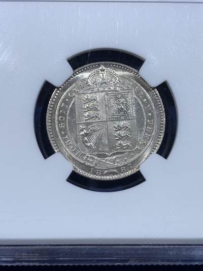 《竞宝斋》第449场 周日，周一，周二  3场连拍 （全场包邮，欢迎送拍） NGC MS63+ 英国1887年维多利亚高冠1先令银币