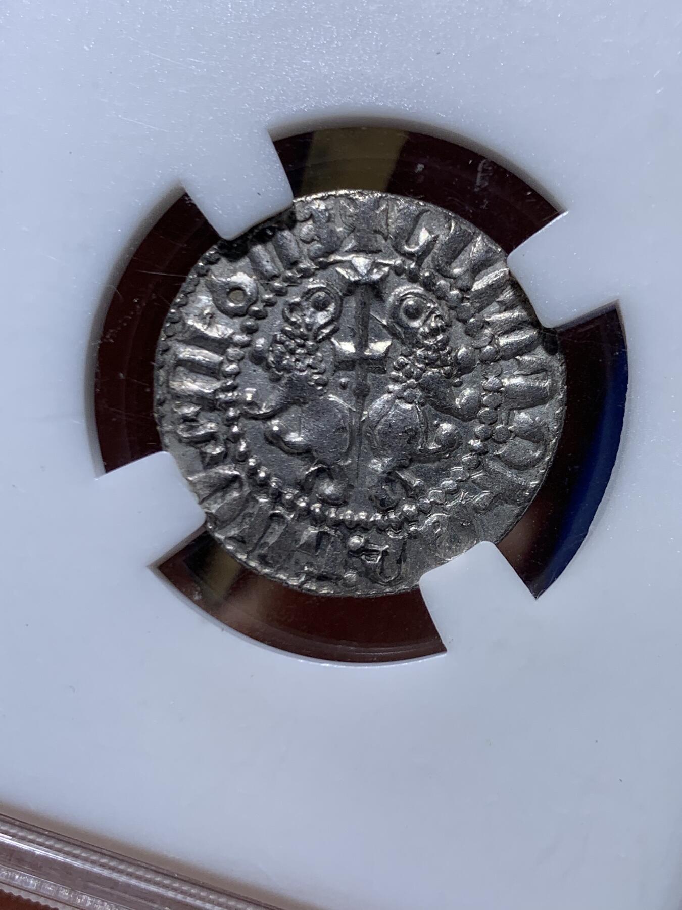 《竞宝斋》第449场 周日，周一，周二  3场连拍 （全场包邮，欢迎送拍） 无名王 AU 亚美尼亚 1198-1219年 1Tram 银币 莱翁二世在位时期发行 背双狮图案 打制一流 细节极美 中世纪币热门品种