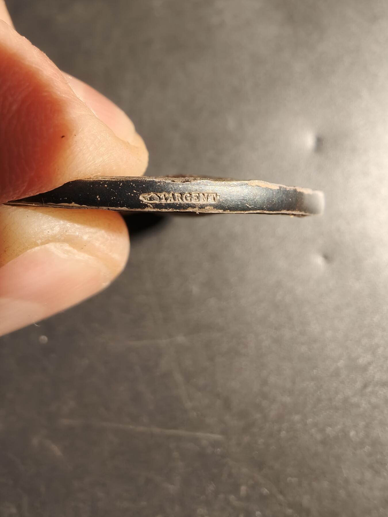 老王徽章第171期 法国国家教育大银章    科尔宾名作     950银    直径45mm    重量44.1g