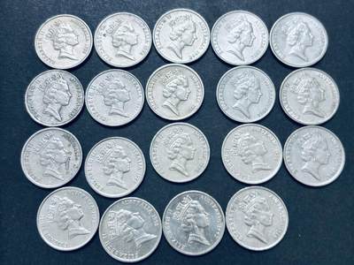 文馨钱币收藏第 286 场，圣诞节专场【 长期接收代拍品低至 0 佣金】 - 好品澳大利亚高冠女王 10 分 19 枚