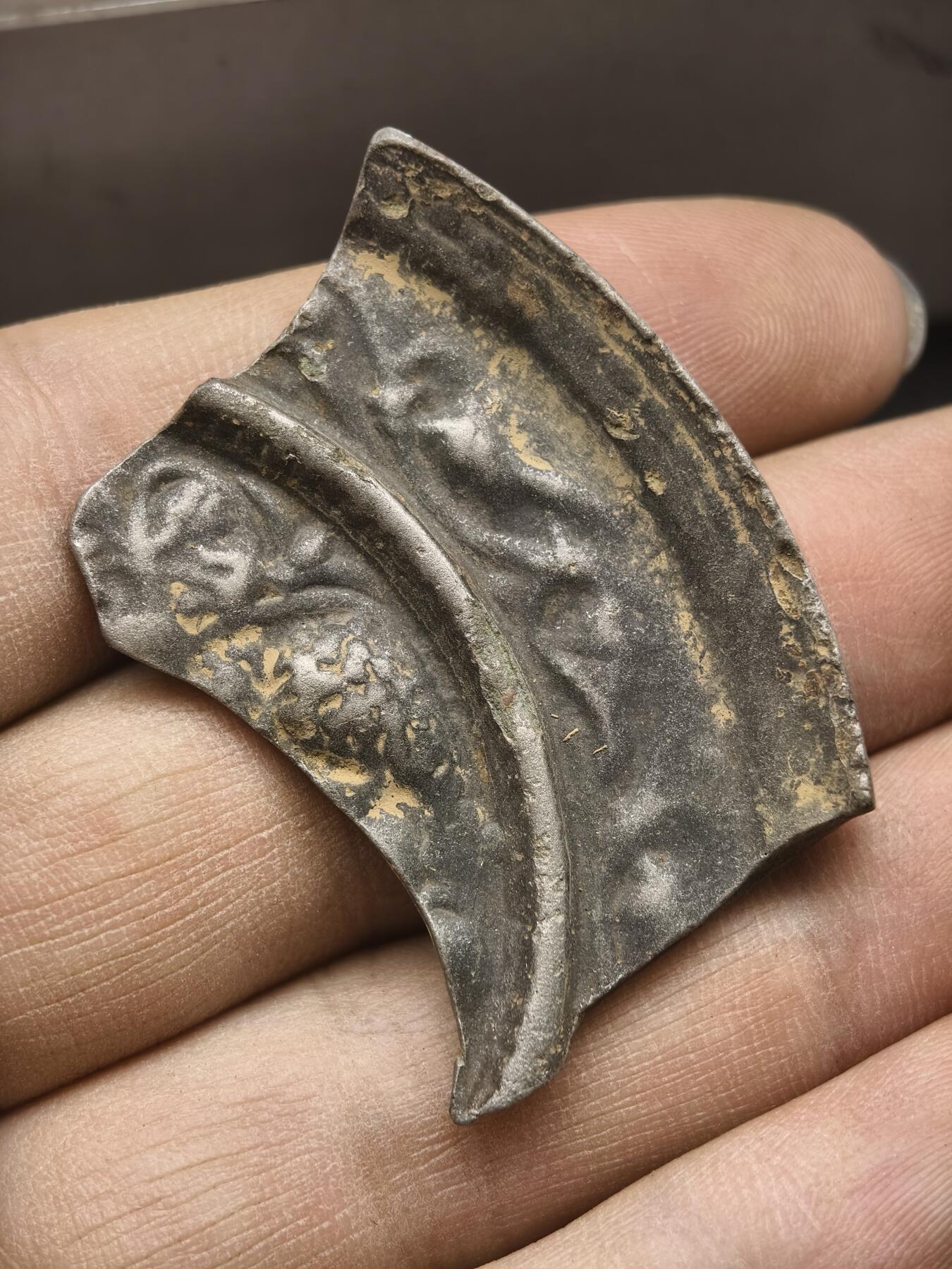 97期回流戒指饰品杂件纪念章丝路钱币专场 大唐海兽葡萄镜标本