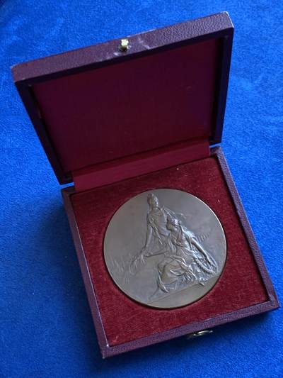 《竞宝斋》第449场 周日，周一，周二  3场连拍 （全场包邮，欢迎送拍） - 法国鲁昂市建筑工会纪念铜章 56.2克 49.8mm 铜标边铭 带盒