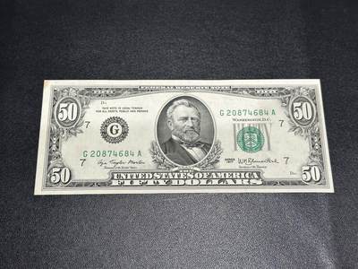 《外钞收藏家》第五百九十六期（精品大拍场）（本平台长期征集拍品、欢迎藏友们联系合作） - 1977年美国小头版50美元 UNC- 角有黄斑