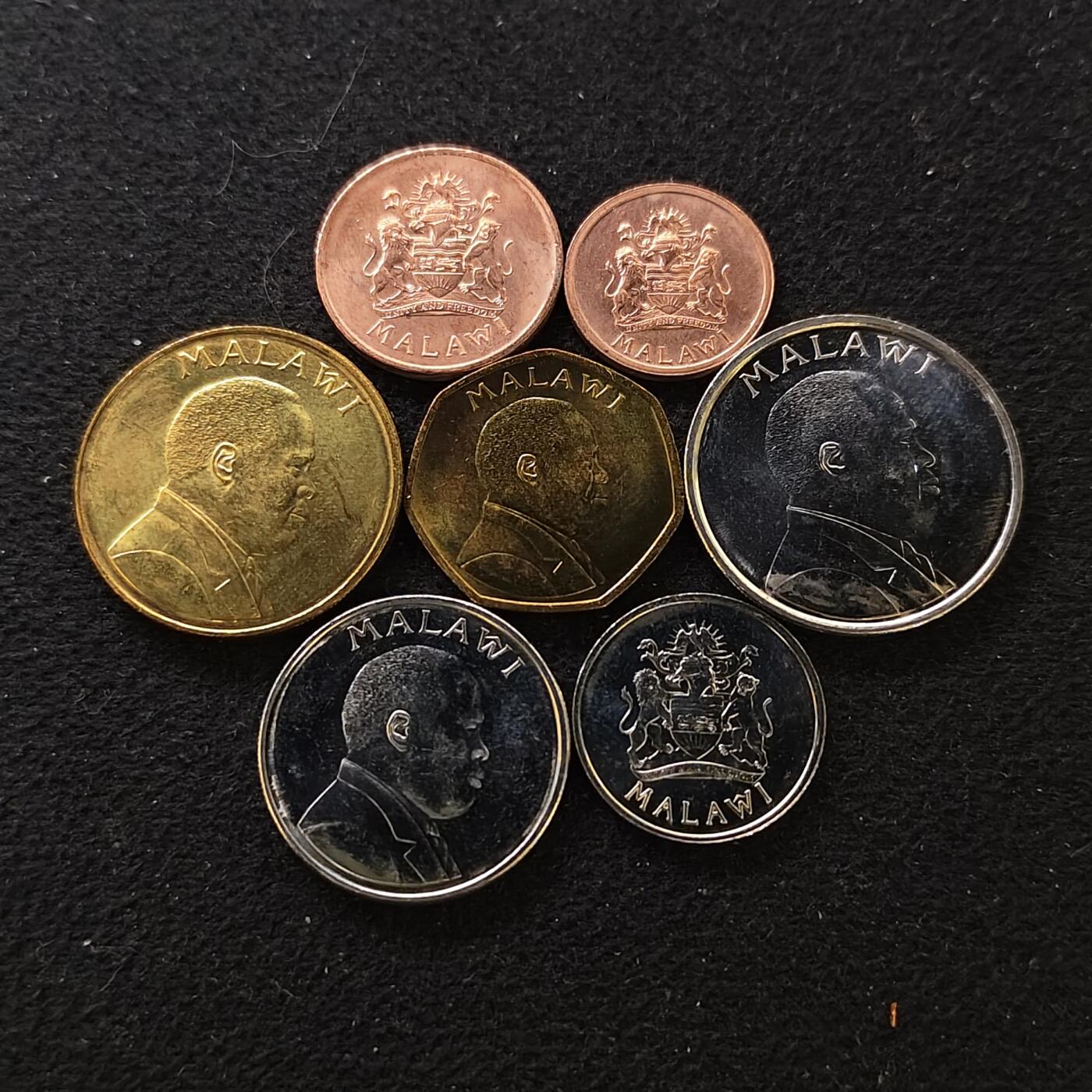 【全场包邮】纯粹捡漏拍488场（免费代拍第25场） 马拉维1995-1996年7枚套币