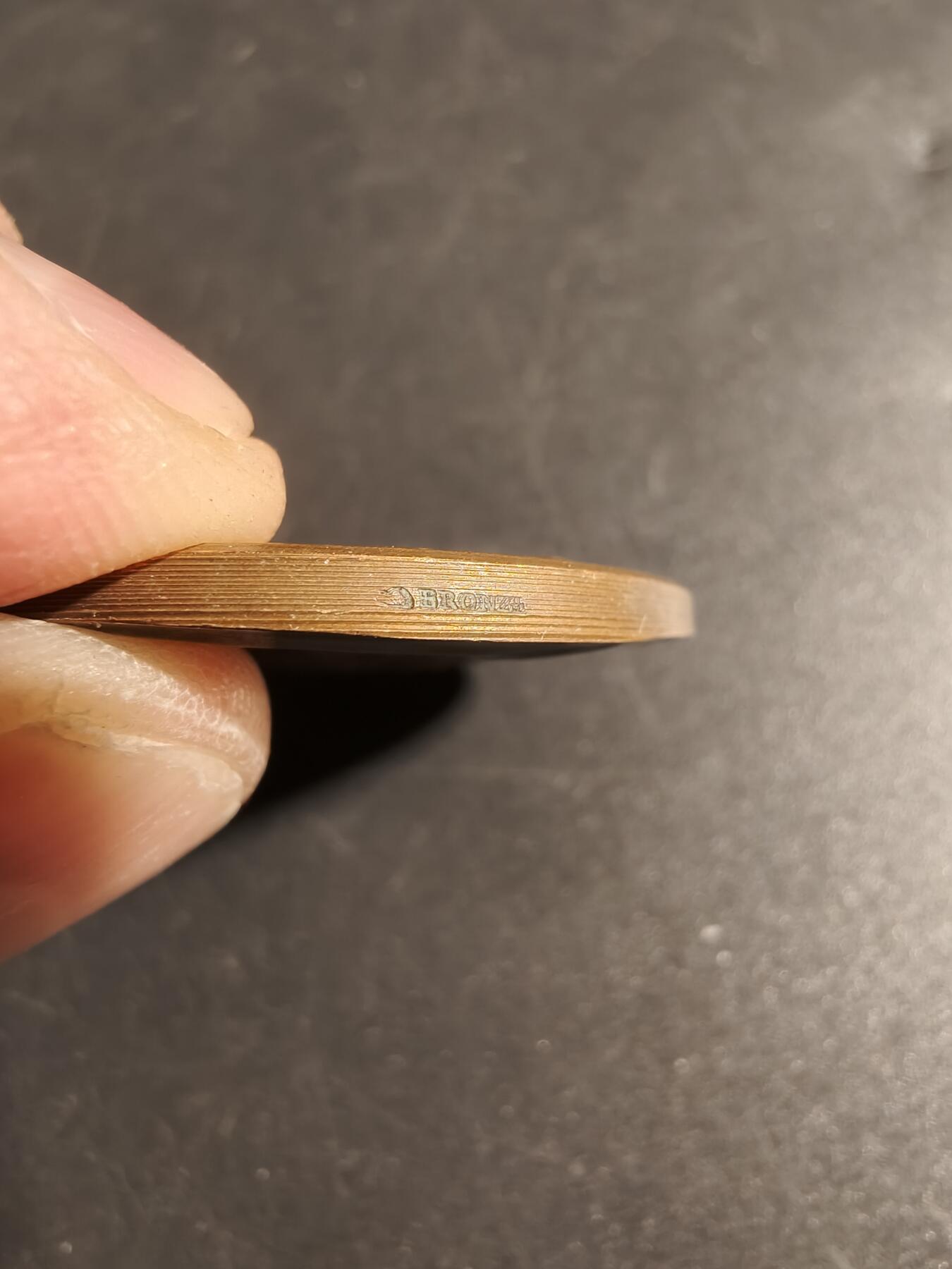 老王徽章第171期 法国巴黎速记学院大铜章     亨利杜布瓦作品    直径36mm    重量25.1g