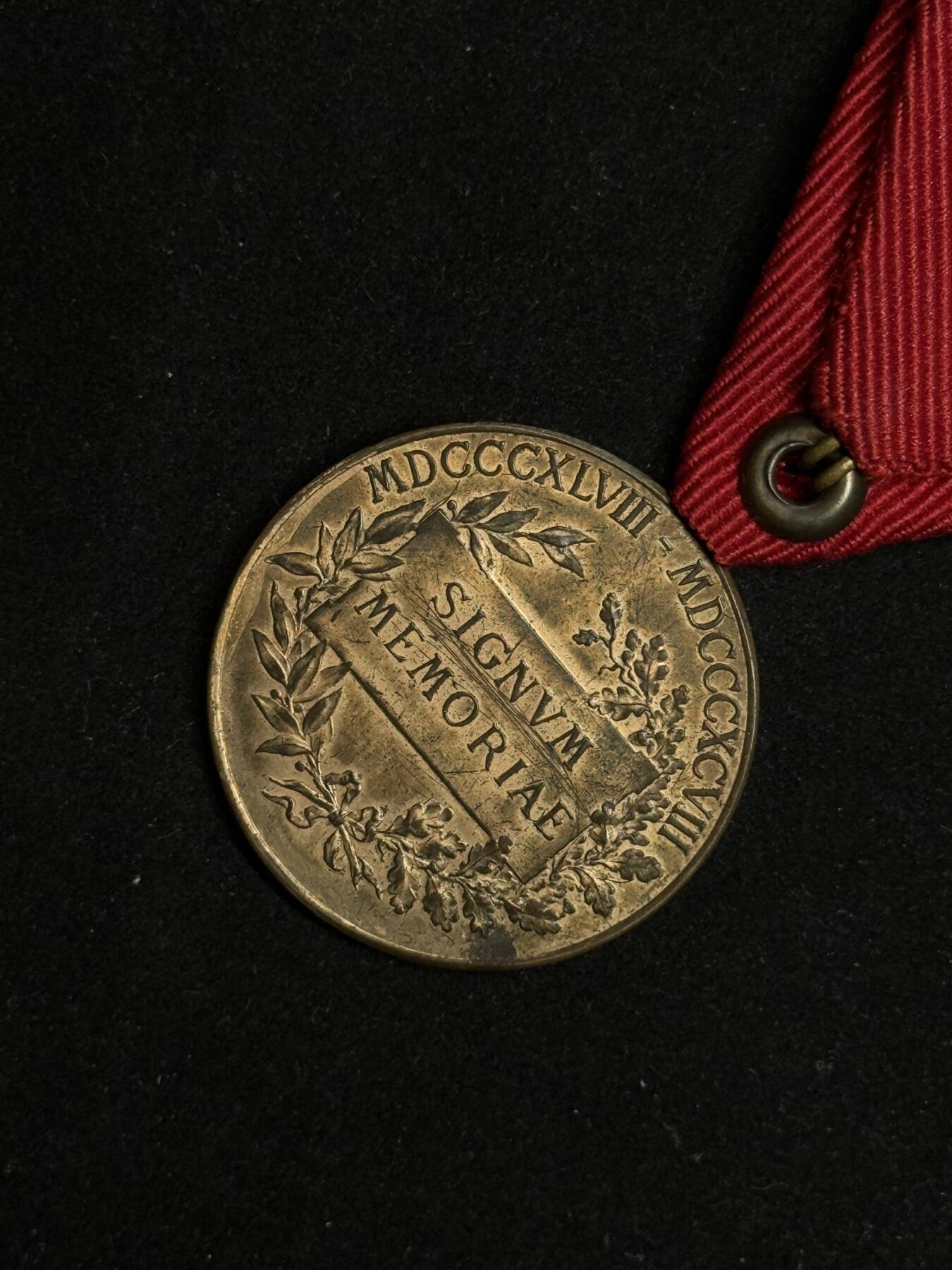 欢庆元旦！戎马世界章牌大赏第109期元旦大拍