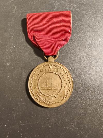 老王徽章第171期 - 美国海军品德优良奖章