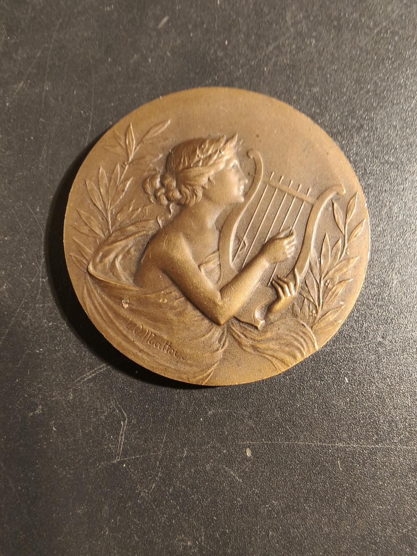 老王徽章第171期 法国波尔多音乐作家、作曲家和出版商协会大铜章     直径41mm     重量31.3g