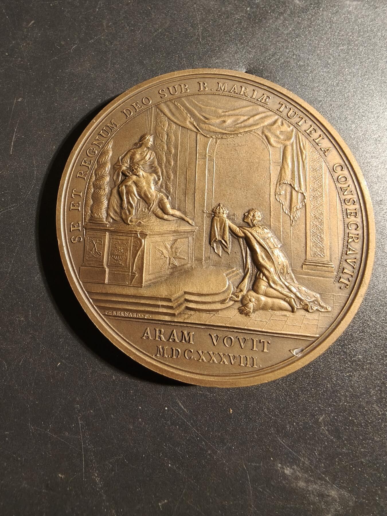 老王徽章第171期 法国1638年路易十三世《向圣母许愿》大铜章     直径68mm    重量161.9g