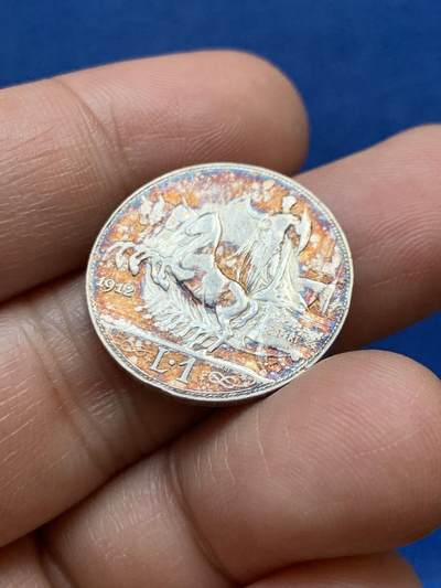 《竞宝斋》第449场 周日，周一，周二  3场连拍 （全场包邮，欢迎送拍） 意大利1912年马车1里拉银币 好彩