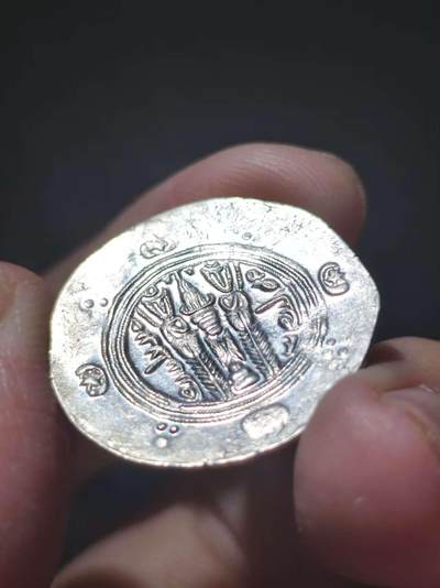 ms！超级光度阿拉伯萨珊塔帕利斯坦半德拉克马银币，非常晃眼的光亮，仿造库斯老二世形制，伊斯兰早期造币