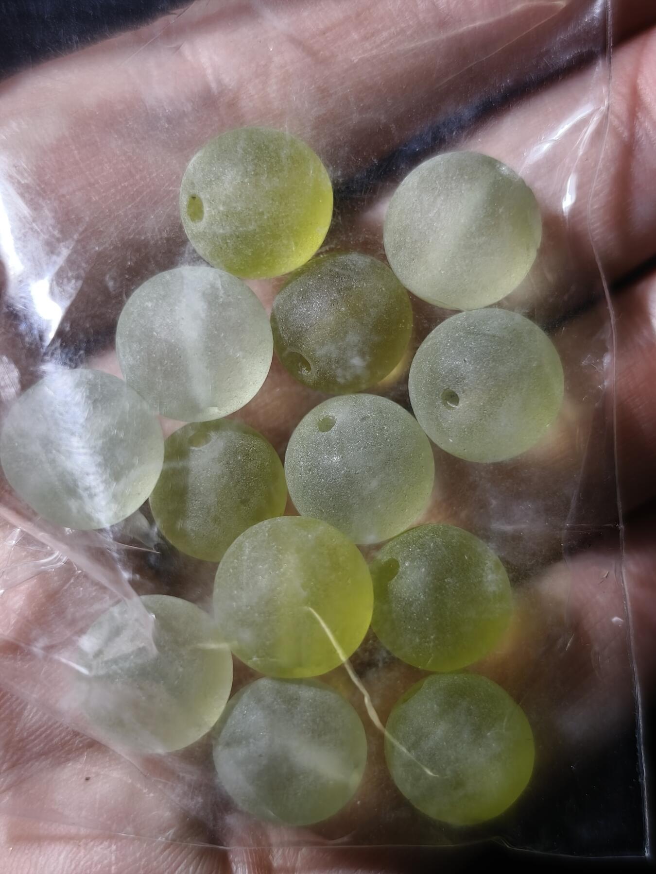 97期回流戒指饰品杂件纪念章丝路钱币专场 中亚回流珠子