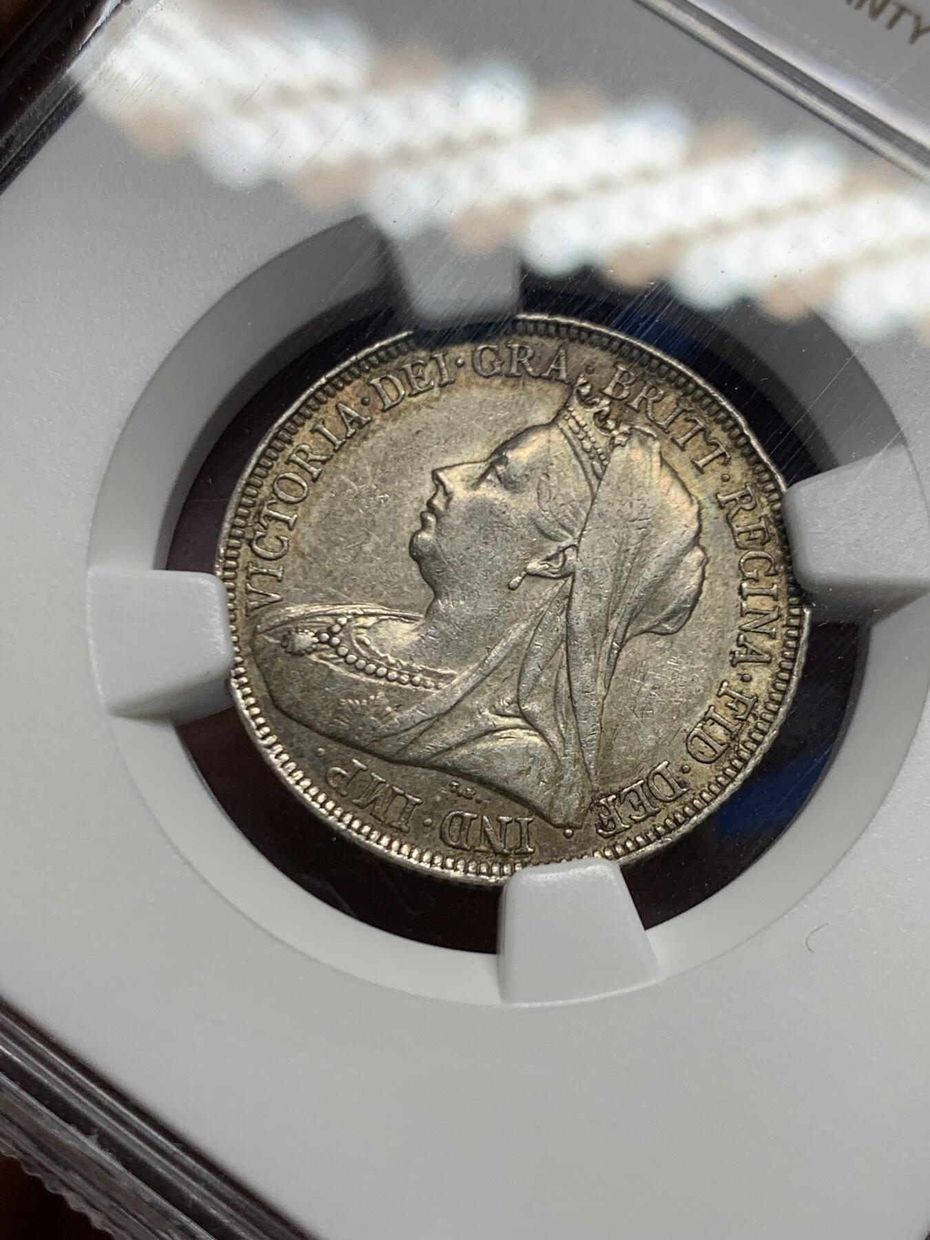 《竞宝斋》第449场 周日，周一，周二  3场连拍 （全场包邮，欢迎送拍） NGC AU55  英国1897年 维多利亚披纱1先令银币