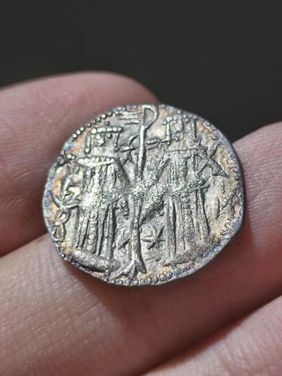 中世纪 - 保加利亚王国仿拜占庭式格罗申银币，同类打制中算为不错的品相，三双眼睛均清晰可见