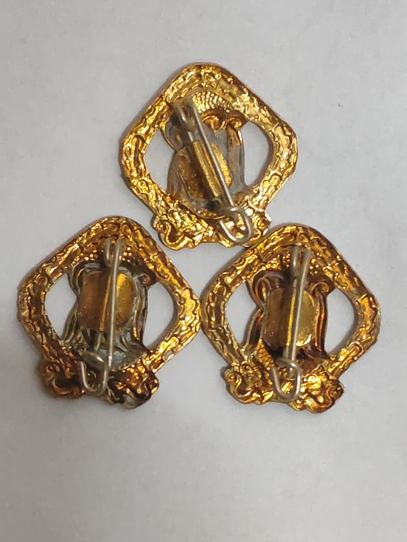 韵星假日拍卖第三十三期 -- Rimey Holidays Auction 33 民主德国金级体育技能证章mini一组