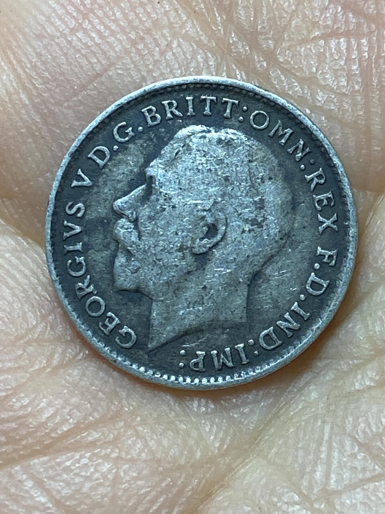 2025年第一百四十四场(总第一百七十场）品种丰富英国一线回流散币年末特拍场第一场(免佣金) 英国🇬🇧1919年3便士银币(乔治五世第一版，925高银)