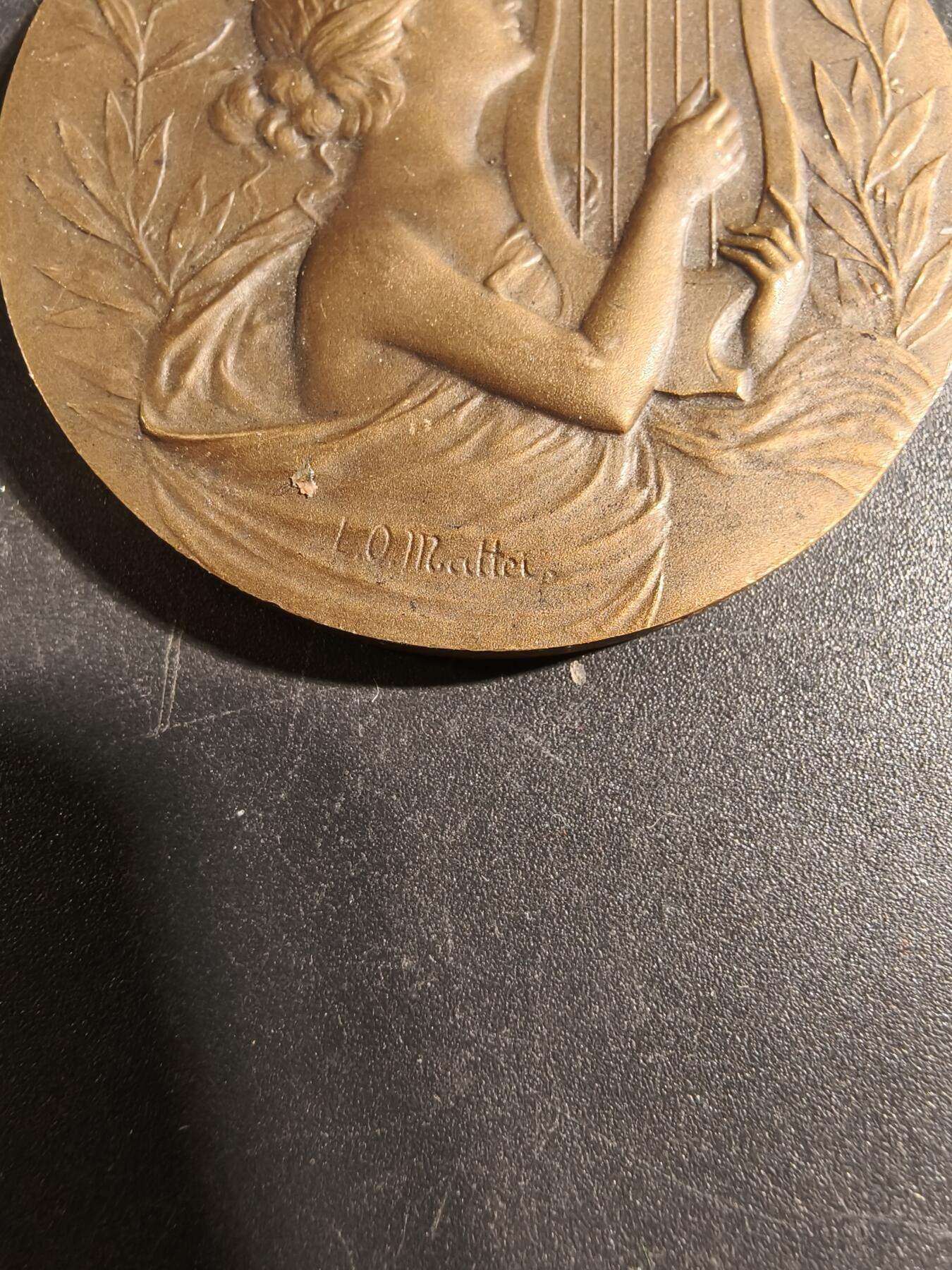 老王徽章第171期 法国波尔多音乐作家、作曲家和出版商协会大铜章     直径41mm     重量31.3g