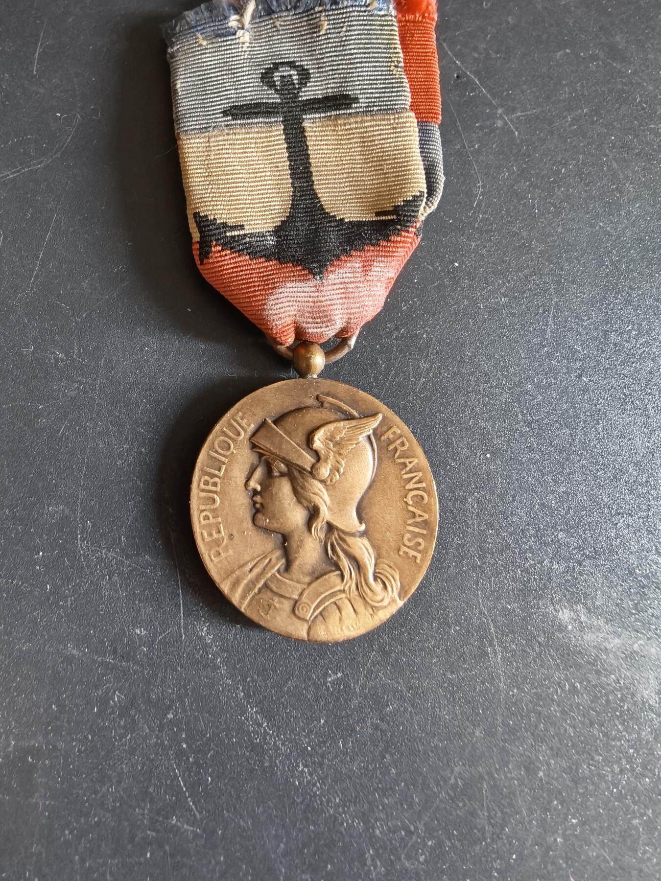 老王徽章第171期 法国1919年铜级劳工奖章   海事版