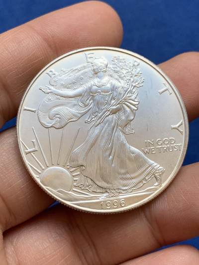 《竞宝斋》第449场 周日，周一，周二  3场连拍 （全场包邮，欢迎送拍） - 美国 1996年 行走女神 1美元大银币 31.1克 1盎司 999银