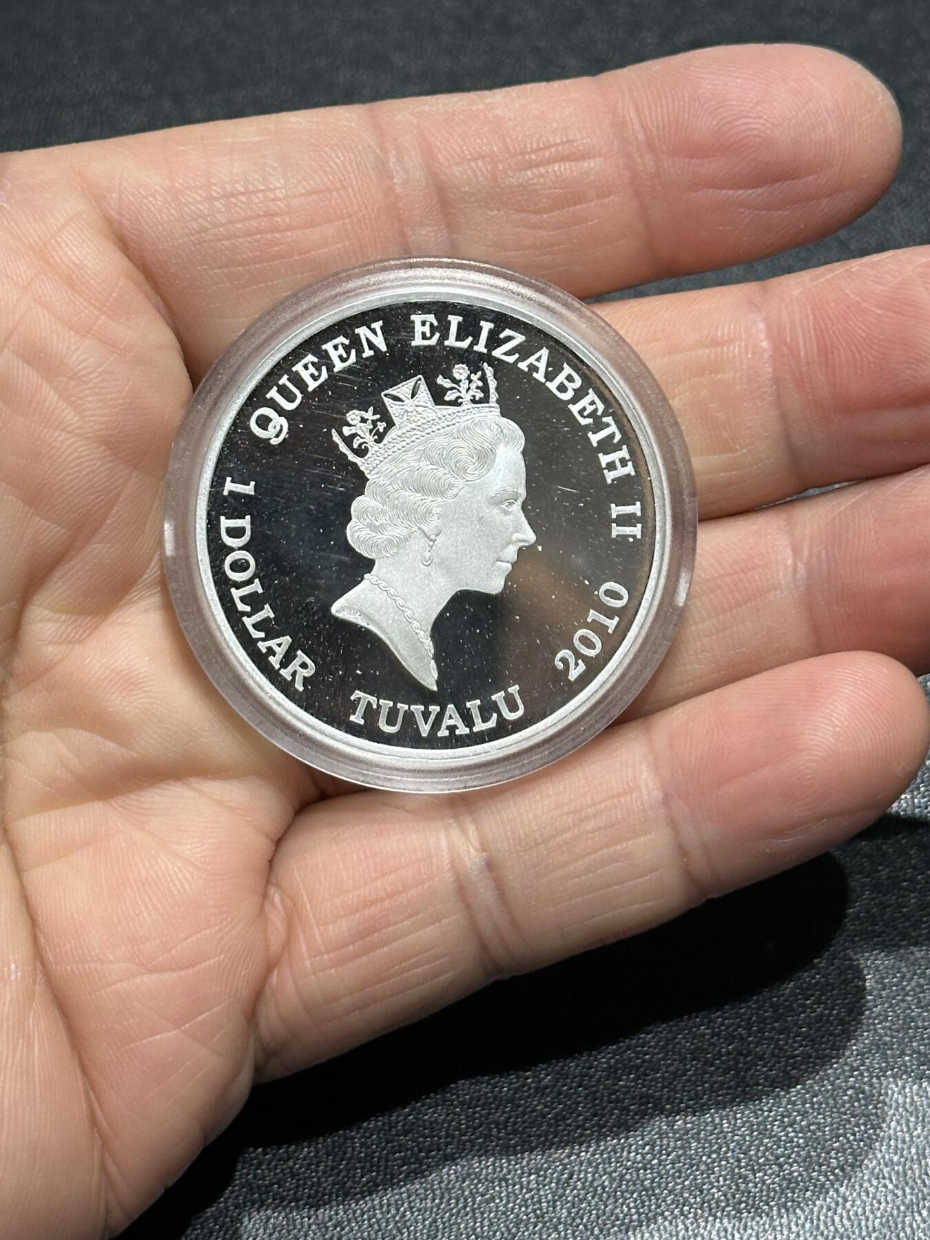 《外钞收藏家》第五百九十六期（精品大拍场）（本平台长期征集拍品、欢迎藏友们联系合作） 图瓦卢2010年钢琴家肖邦诞生200周年精制银币（1盎司纯银）