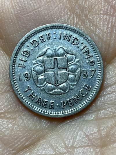 2025年第一百四十四场(总第一百七十场）品种丰富英国一线回流散币年末特拍场第一场(免佣金) - 英国🇬🇧1937年3便士银币(乔治六世加冕年，第一版首发年，500银)